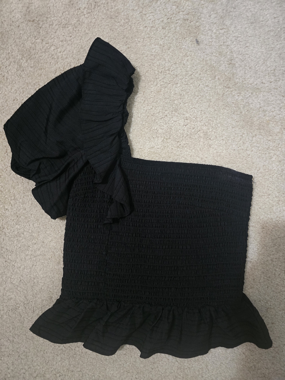 DO+BE Black One-Shoulder Ruffle Knit Top